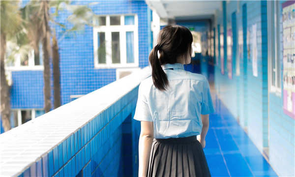 轮台如何找到一个可以帮助我生孩子的女人？